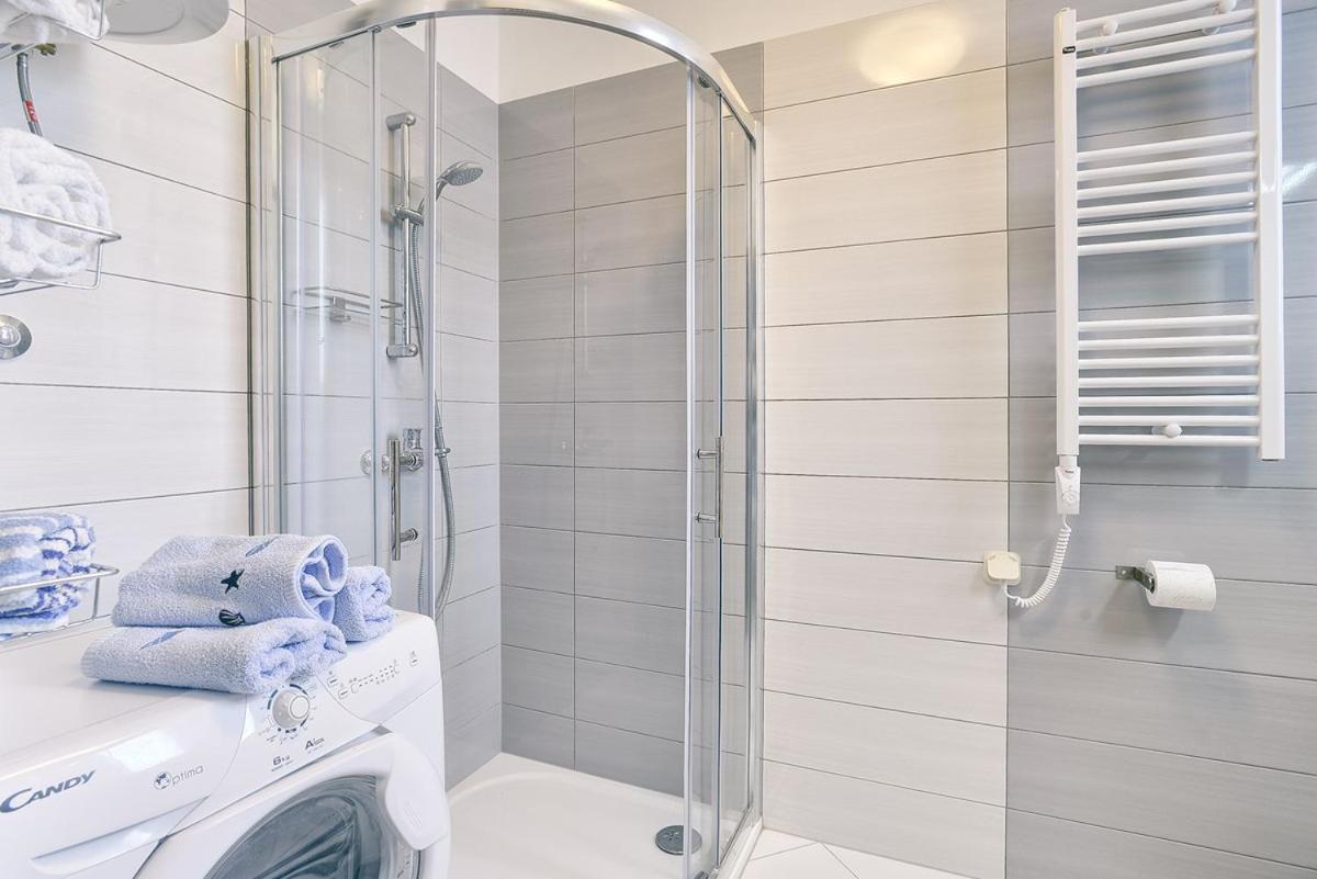Apartments Lidija Ližnjan Екстериор снимка