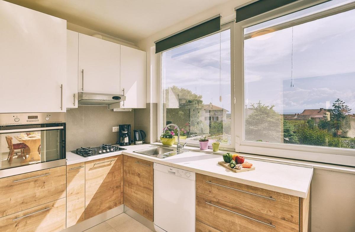 Apartments Lidija Ližnjan Екстериор снимка